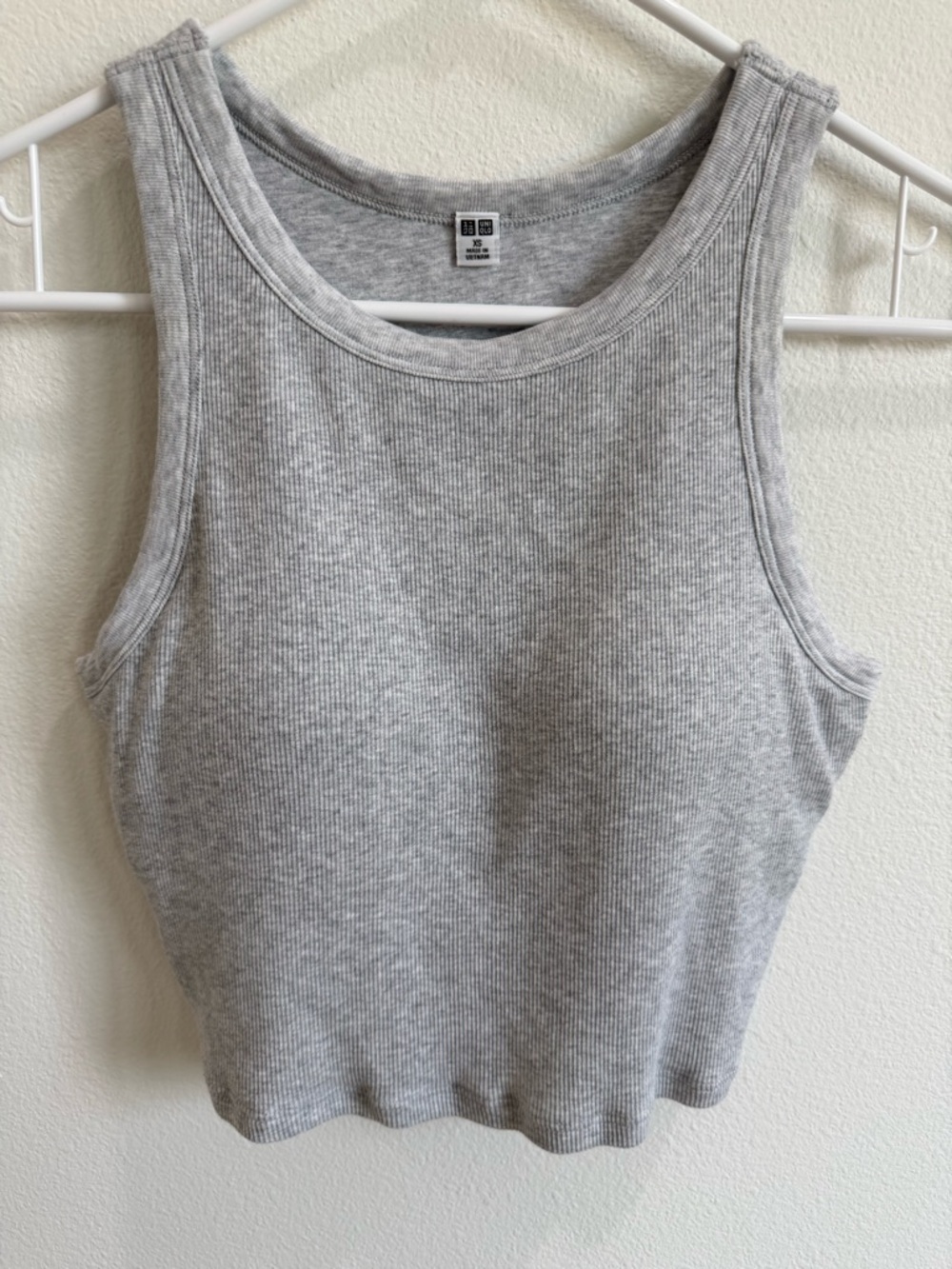 Uniqlo Gray Ribbed Tank Top